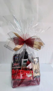 Dárkový box s vínem a sýrem