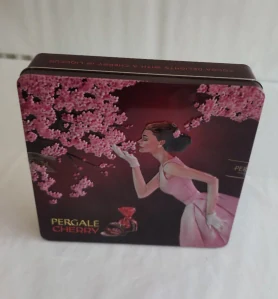 Bonboniéra Višně v čokoládě Sakura