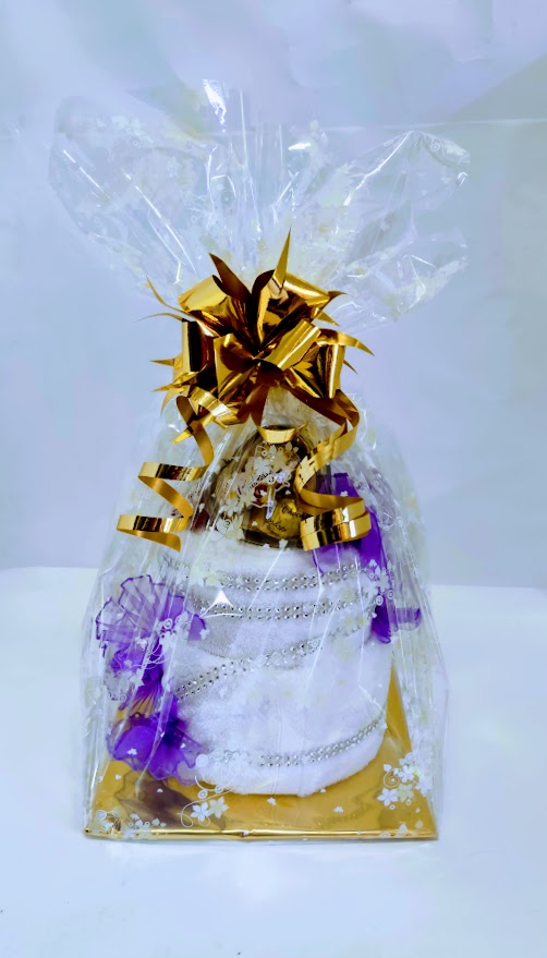 Dort svatební z ručníků a utěrek 